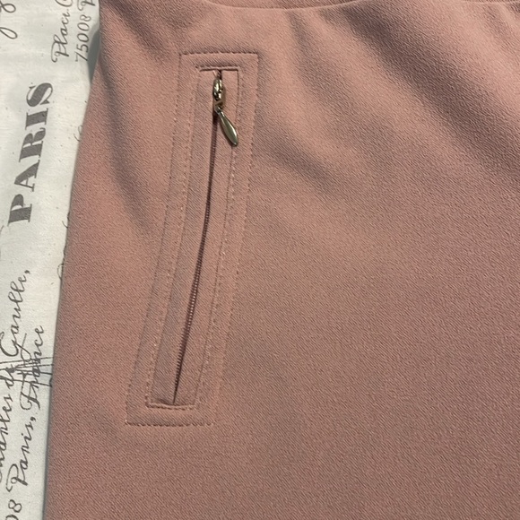 Beautiful pants - Picture 2 of 9